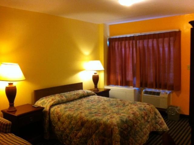 Ashford Motel Room photo